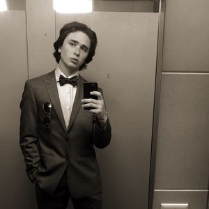 Meet your Posher, Dean